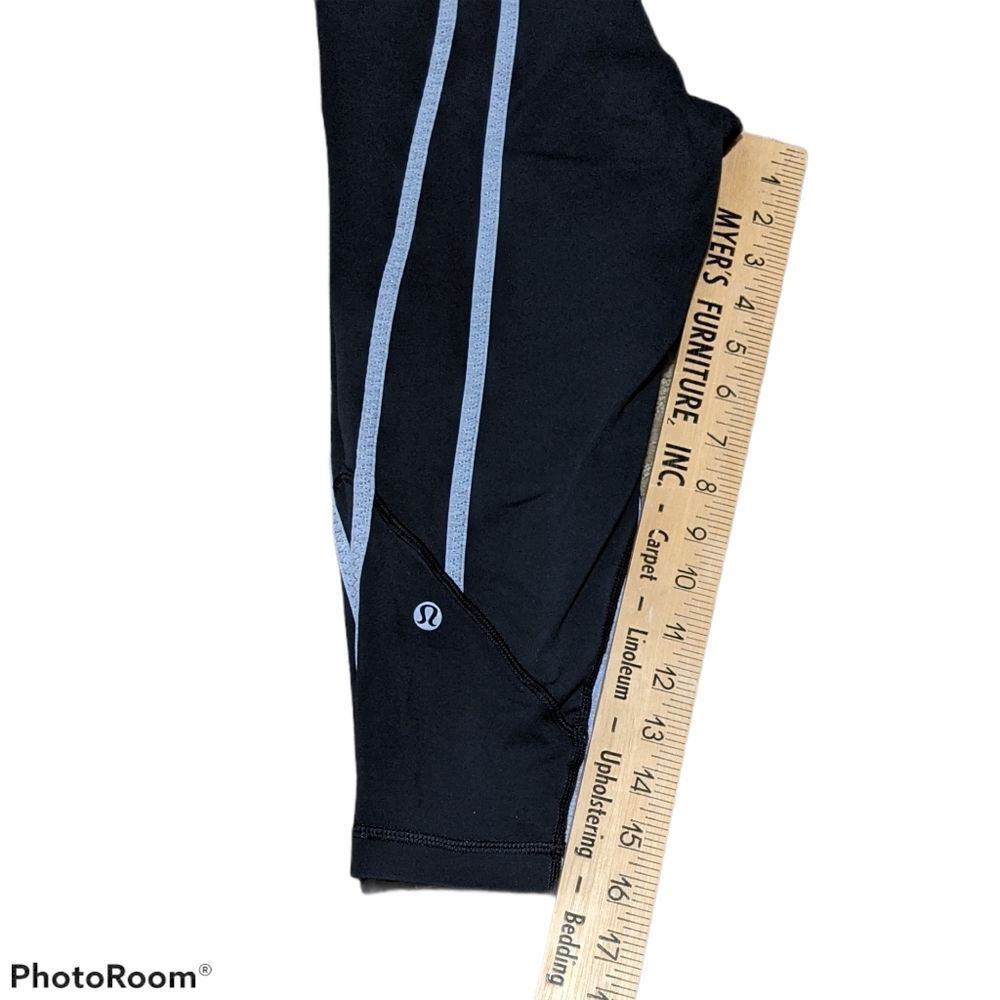 Lululemon Workout Leggings Size 4 - Picture 5 of 8